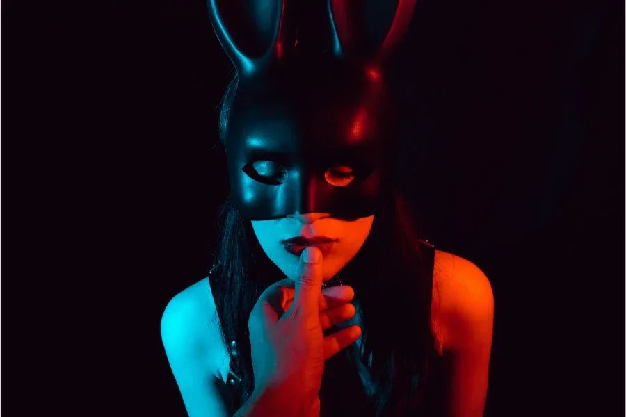 Bunny masker en bondage accessoires – extreme club outfit | SIN&LACE