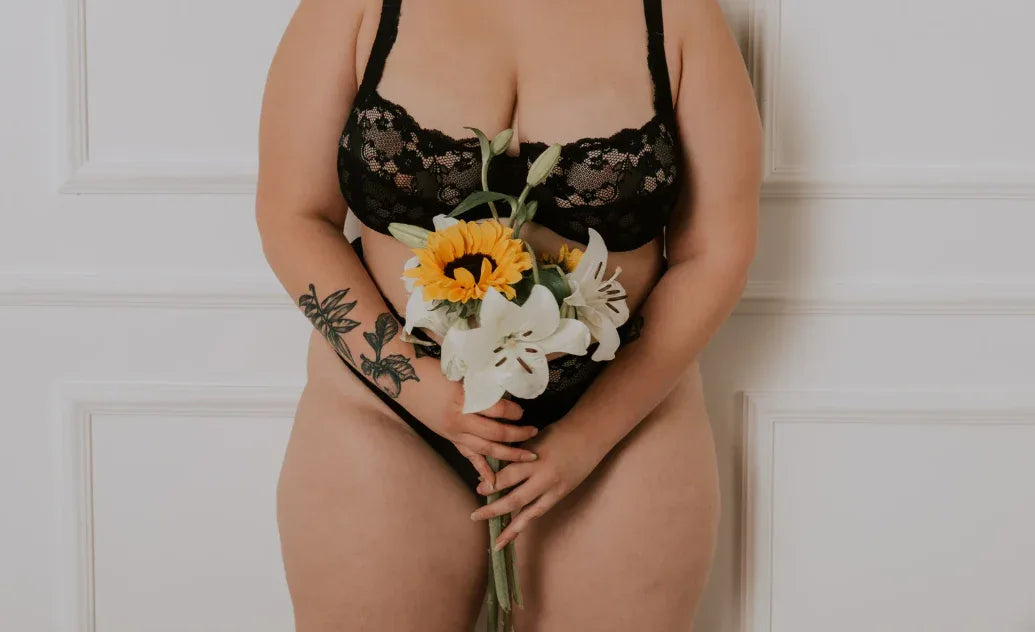 plus size lingerie die rondingen viert bij SIN&LACE