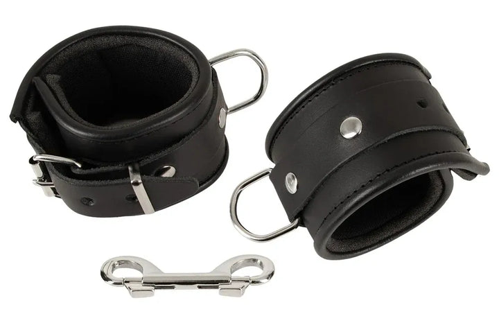 Zwart Leren Handboeien – ZADO | Handboeien - ZADO | SIN&LACE