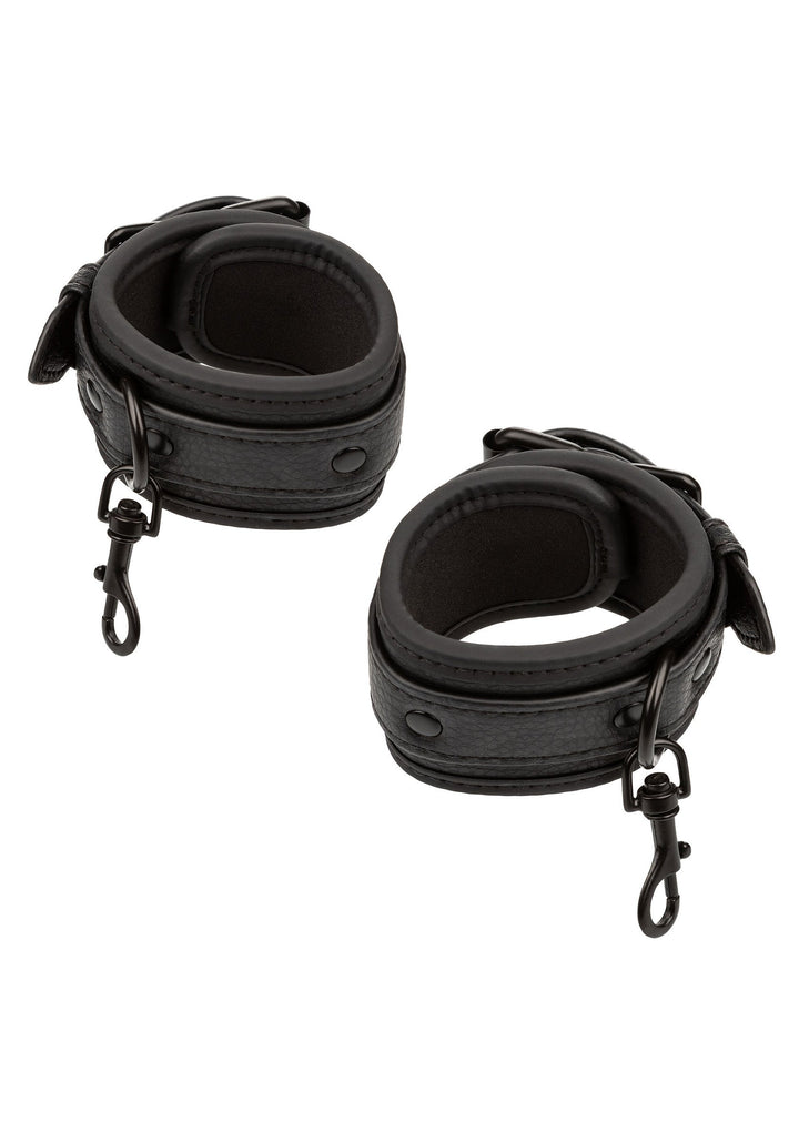 Nocturnal Hog Tie