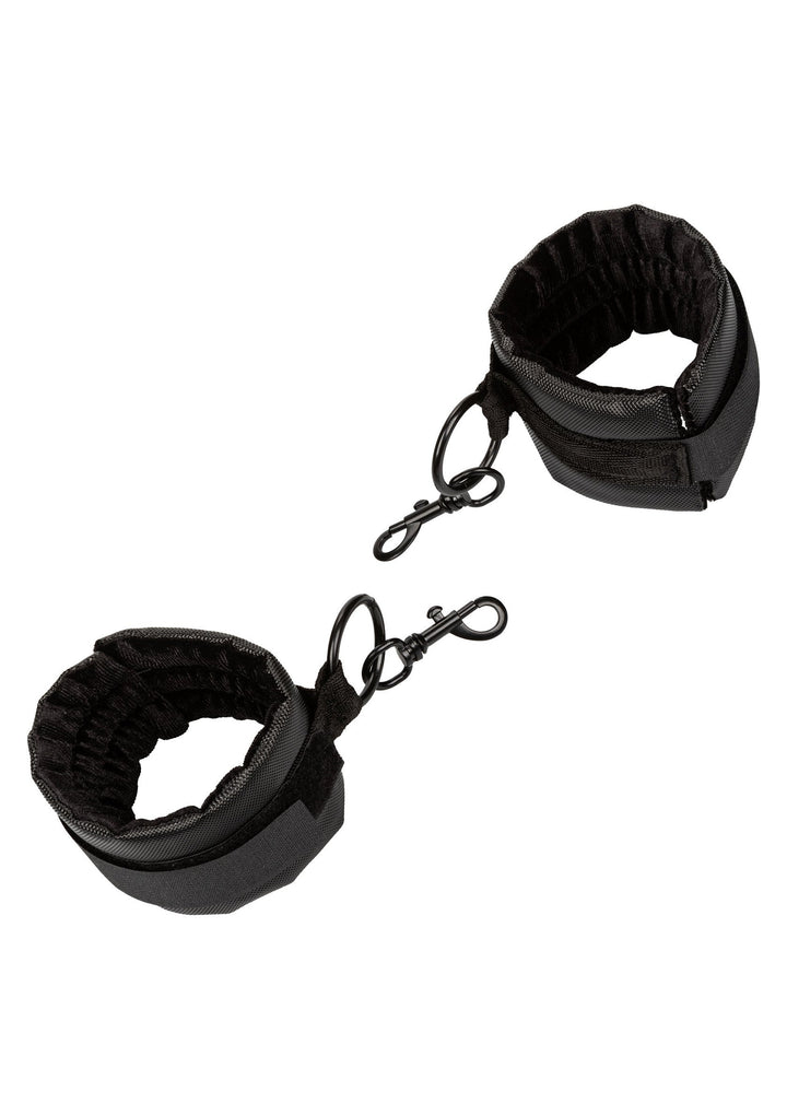 CalExotics Boundless Collar Restraint