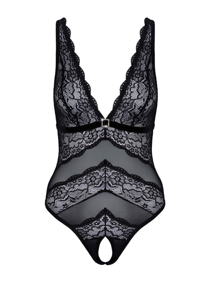 Body with lace