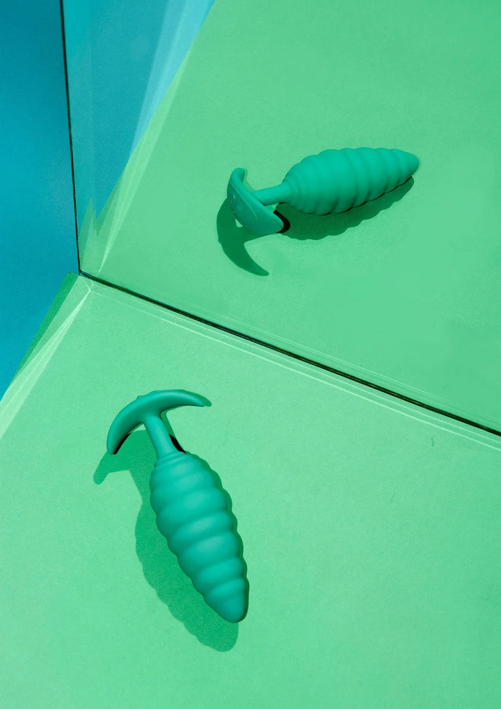 B-Vibe Twist Texture Plug | Buttplug - B-Vibe | SIN&LACE